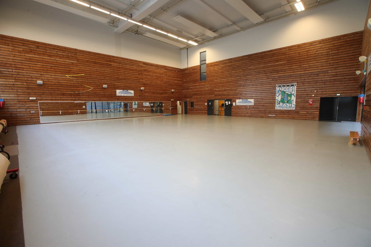 0A1-Salle-de-danse