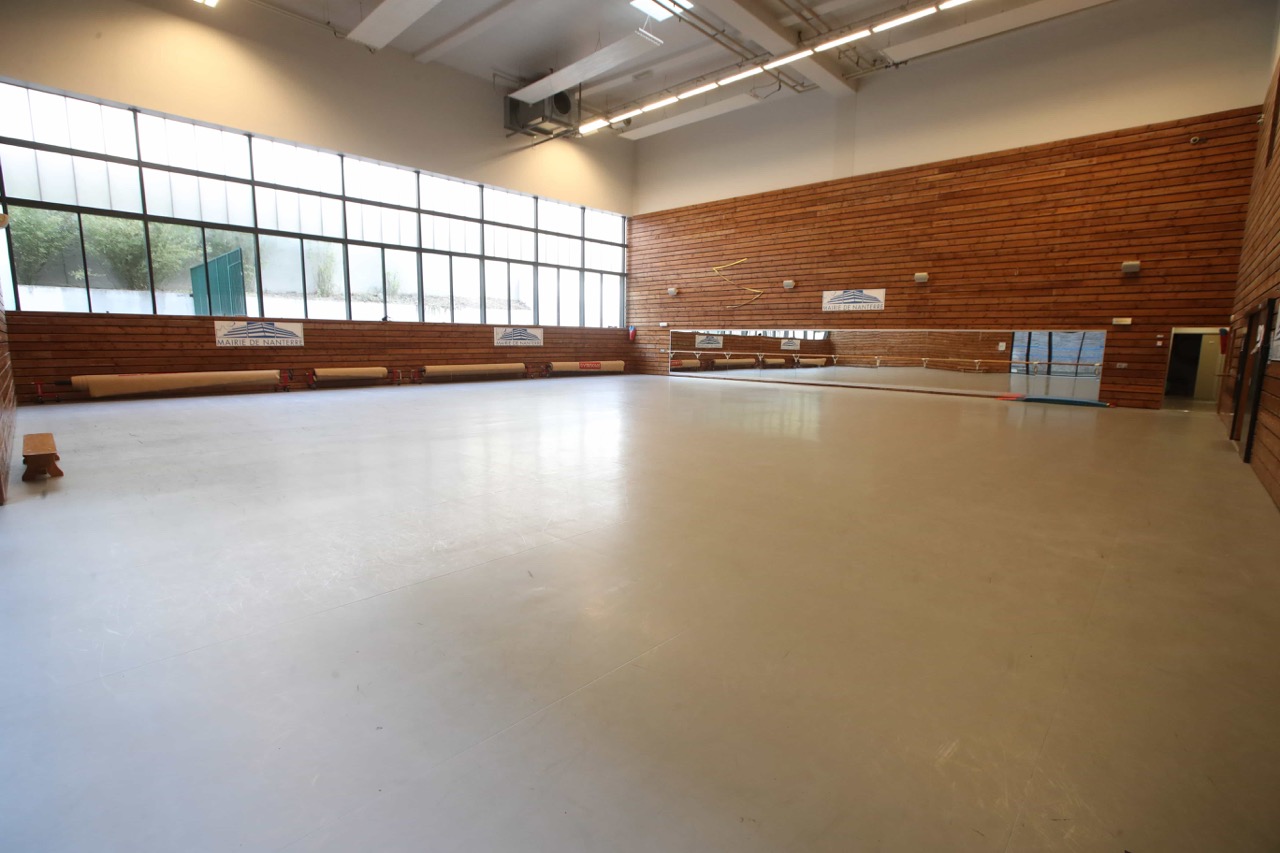0A2-Salle-de-danse