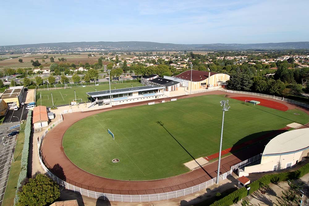 vue-aerienne-de-la-piste-dathletisme-Gustave-Jaume