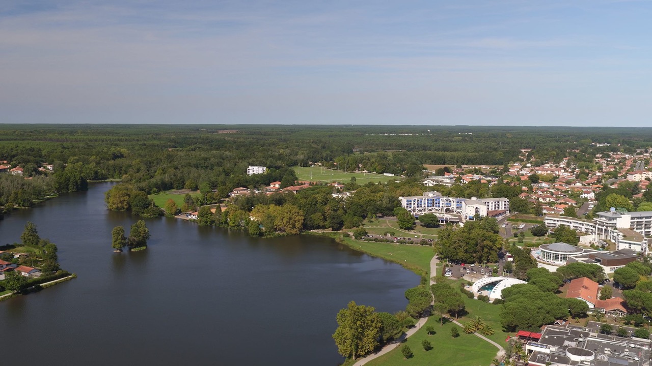 12-Lac-et-hotel